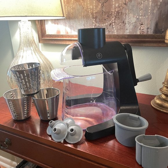 Pampered Chef Kitchen Pampered Chef Quick Prep Food Grater Slicer